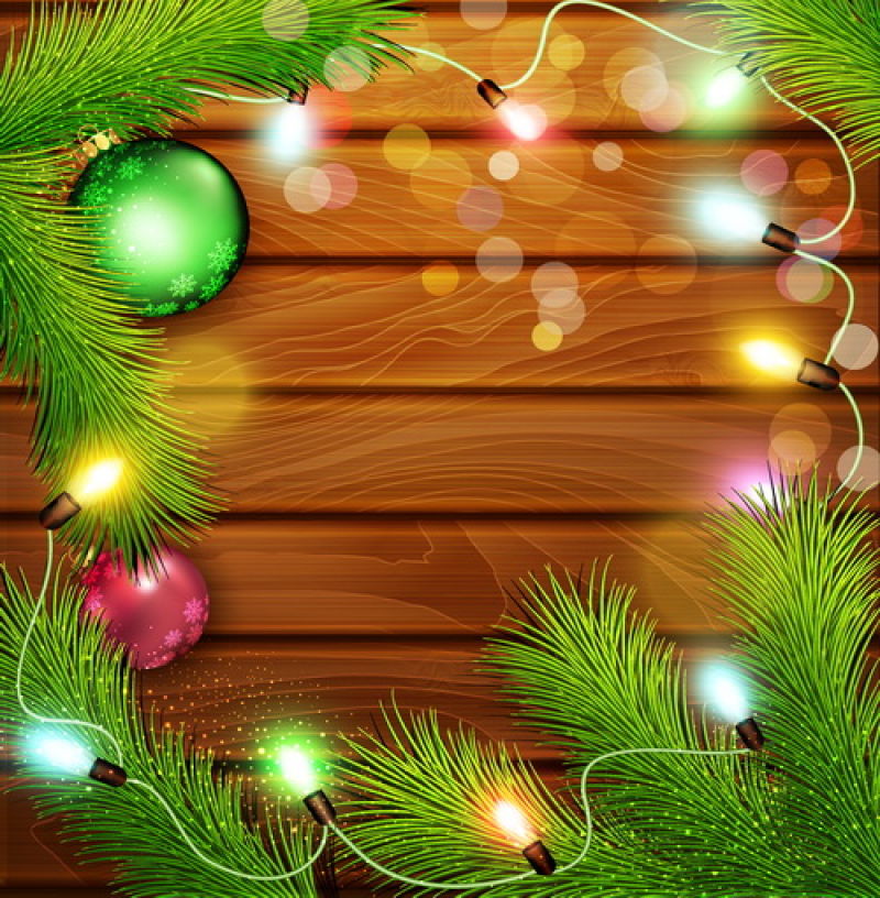 矢量小彩灯和彩色装饰球装饰的木桌上的圣诞树枝