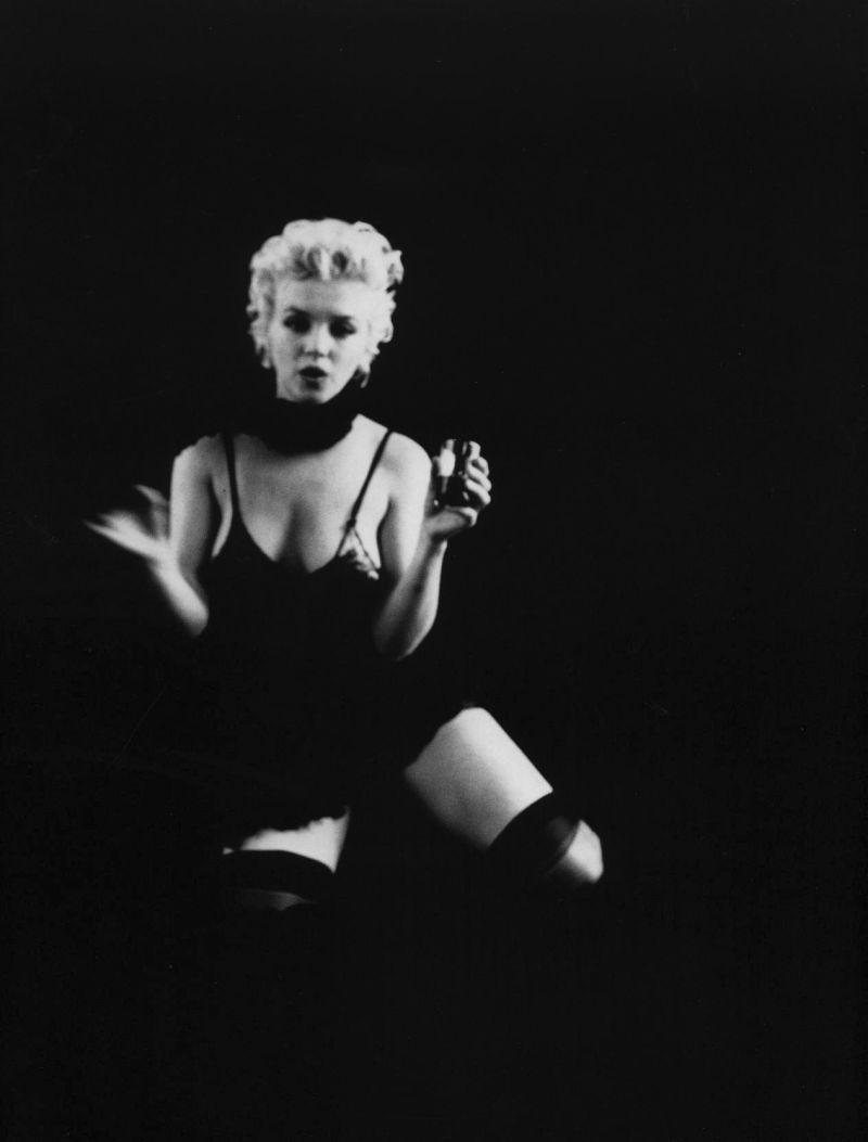 时尚模特红发女郎