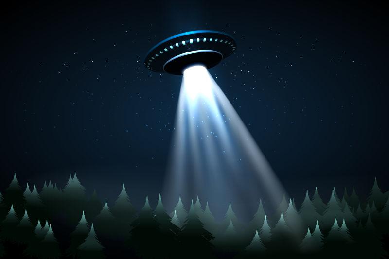 夜间飞行飞碟森林矢量插图