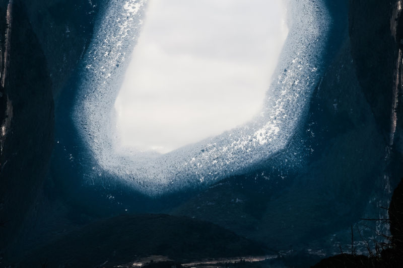 有水汽的玻璃水彩插图