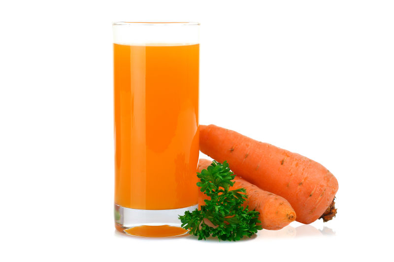 一杯白胡萝卜汁