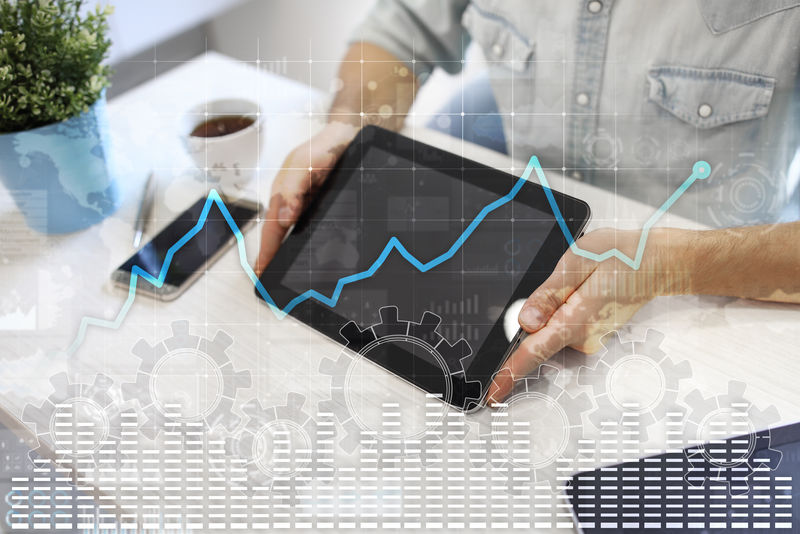 虚拟屏幕上的数据分析图-商业金融和技术概念