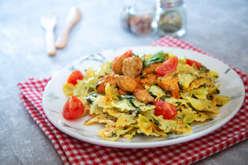 鸡肉菠菜意大利面