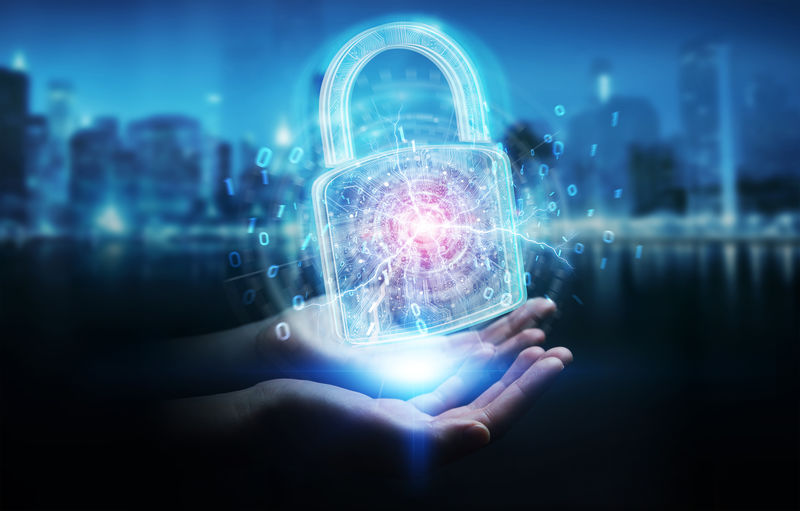 商业女性在模糊背景下使用的Web安全保护接口