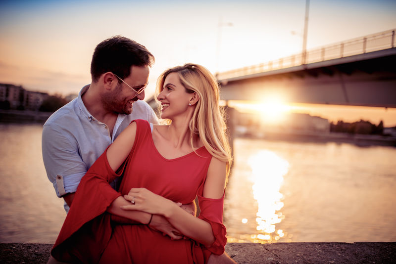 可爱的幸福夫妻