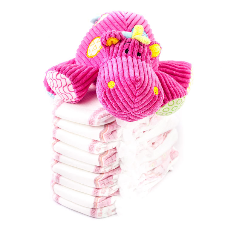 一次性尿布和软玩具