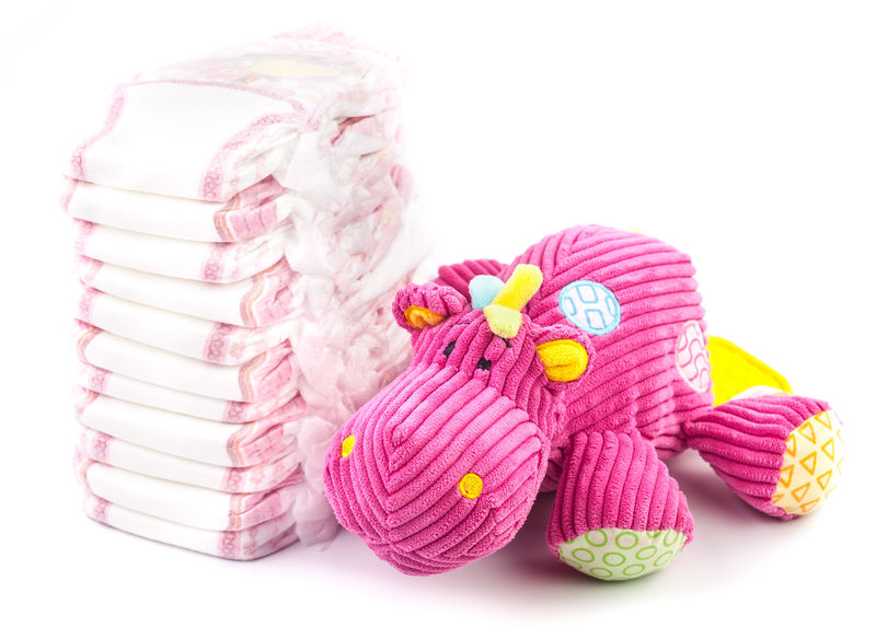 一次性尿布和软玩具