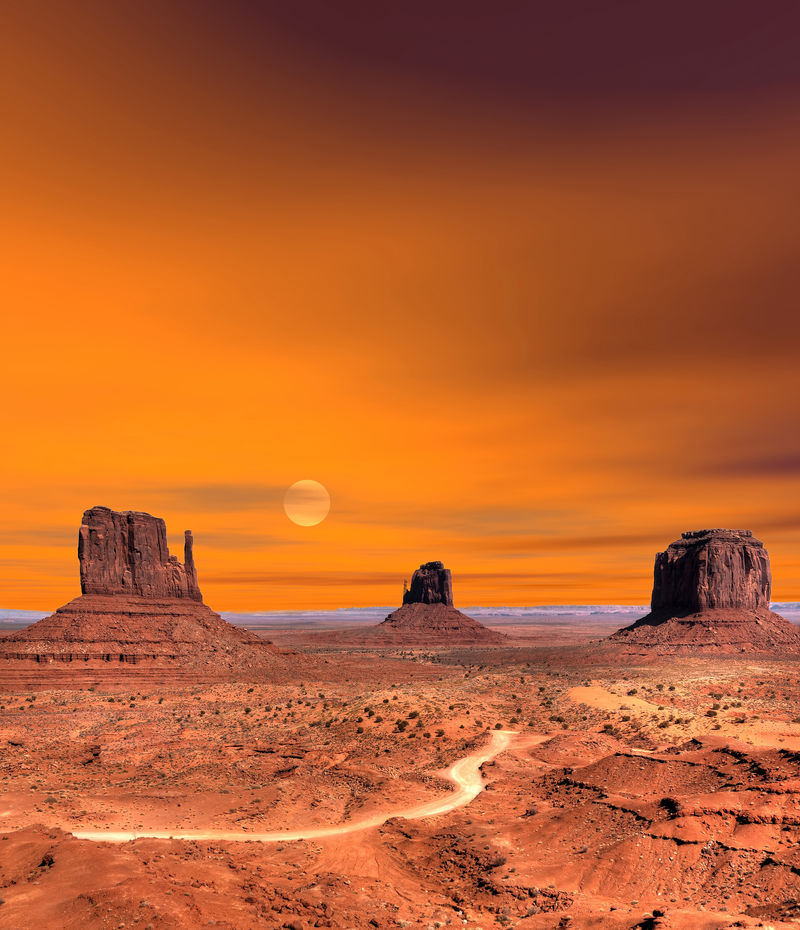 日落天空纪念碑谷