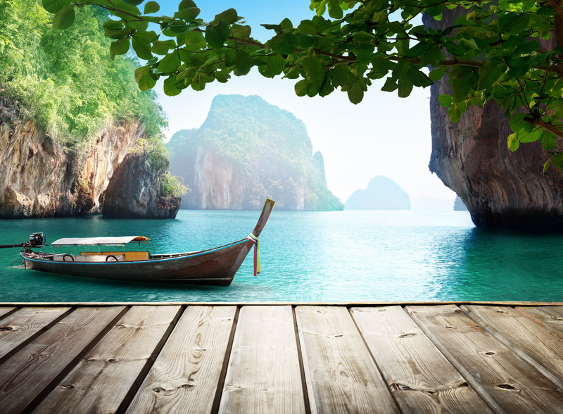 泰国的阿达曼海和木船