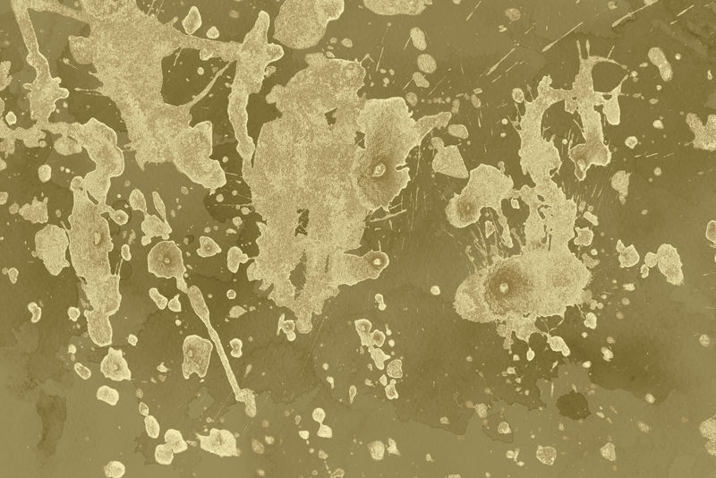 豪华的金白色金属漆飞溅在水彩纸背景上的效果-金光闪闪的飞溅纹理-美丽的女性背景