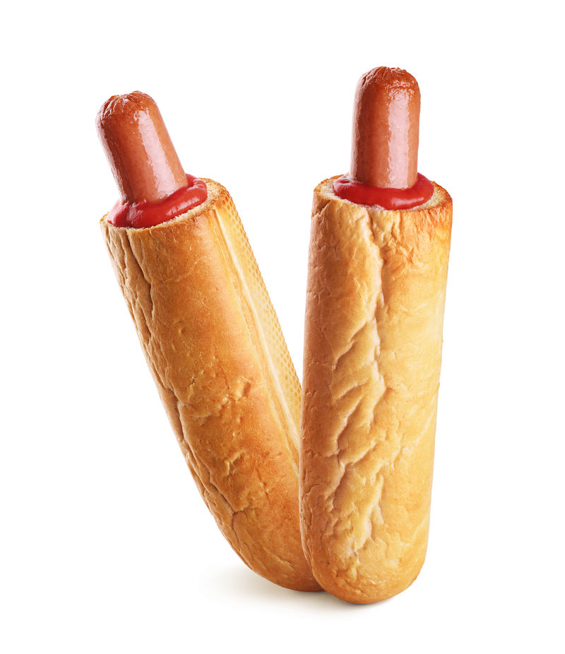 白色背景的法国热狗