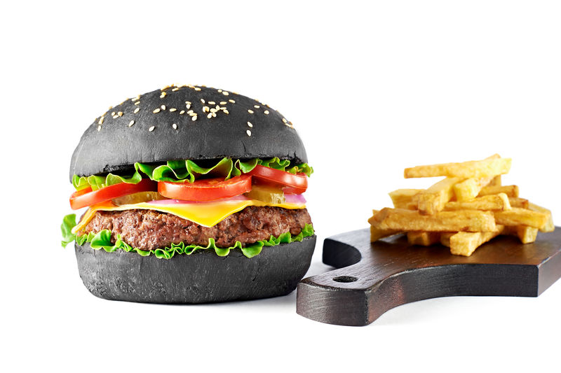 白底黑汉堡包配炸薯条以上观点