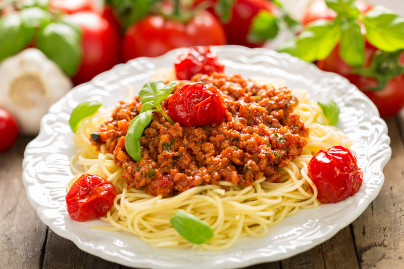 意大利面上的意大利面条