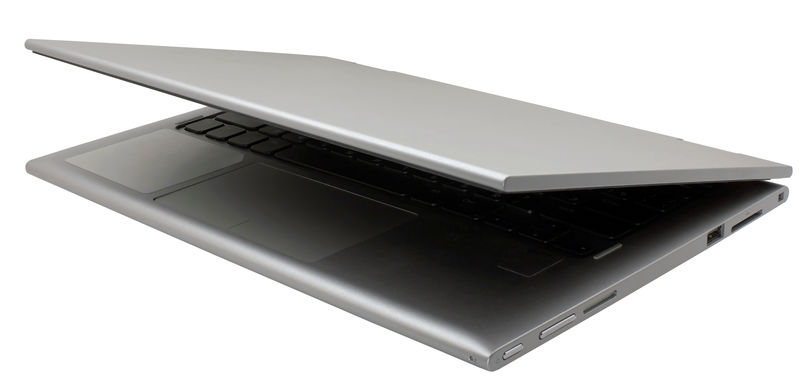 封闭式黑色笔记本电脑隔离