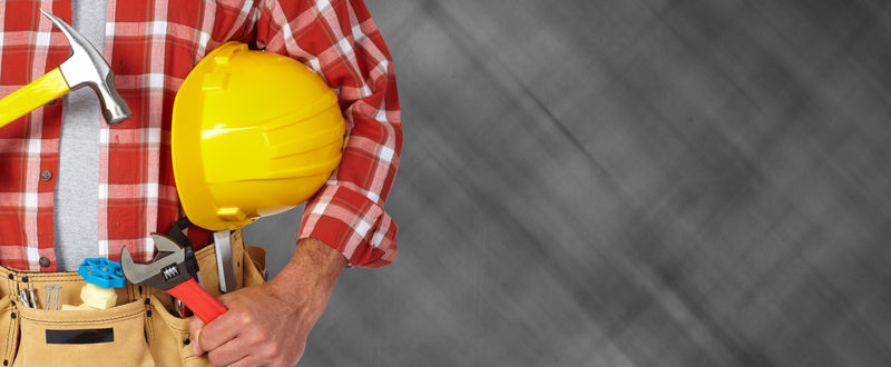 建筑工人与建筑工具