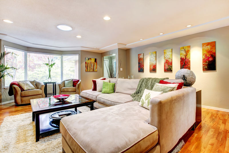 现代客厅-配有家具咖啡桌和软地毯
