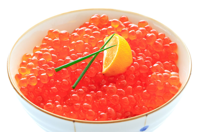 红鱼子酱；日本菜