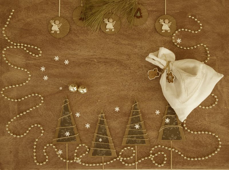 冬季假日背景-提供文本的可用空间