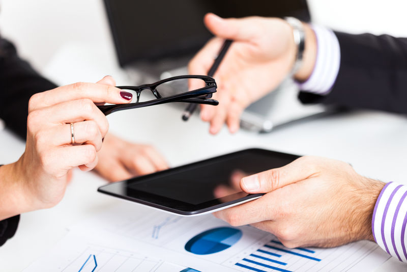 商务会议期间的工作人员