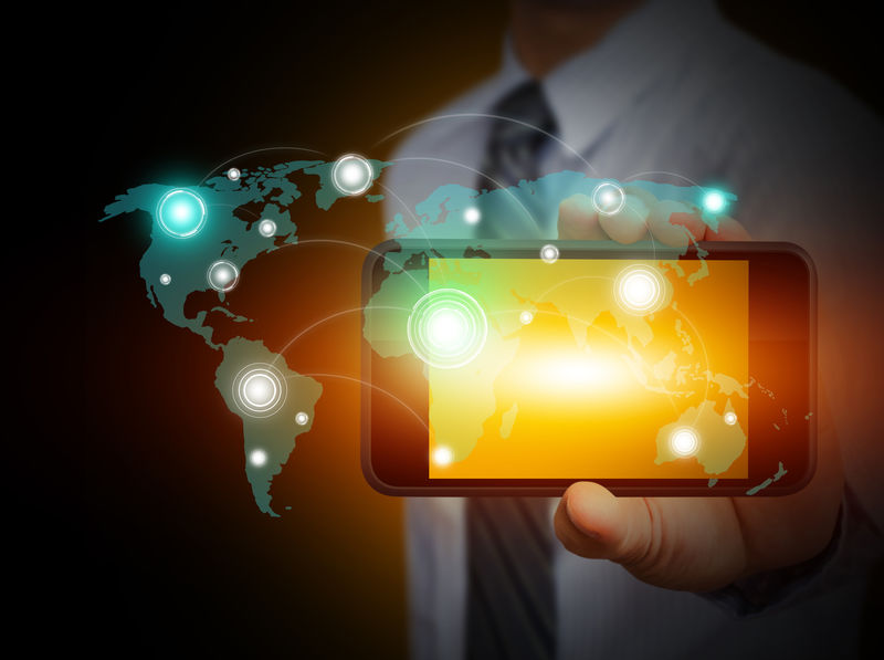 商务人士触摸屏手机