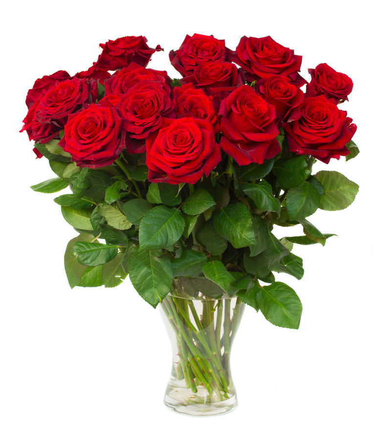 花瓶中盛开的深红色玫瑰束