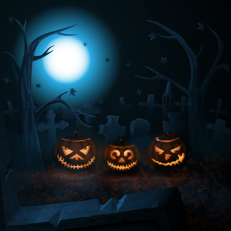 雾气笼罩的墓地上可怕的万圣节南瓜