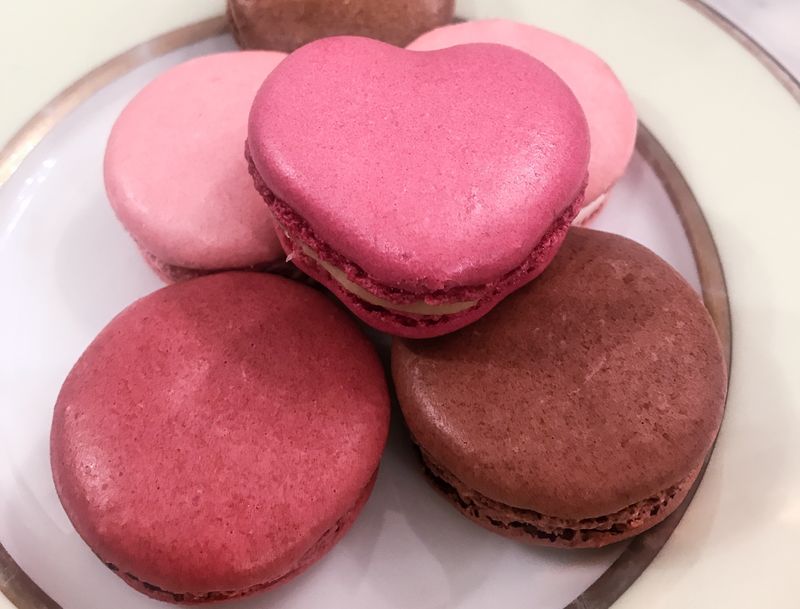 不同颜色的马卡龙