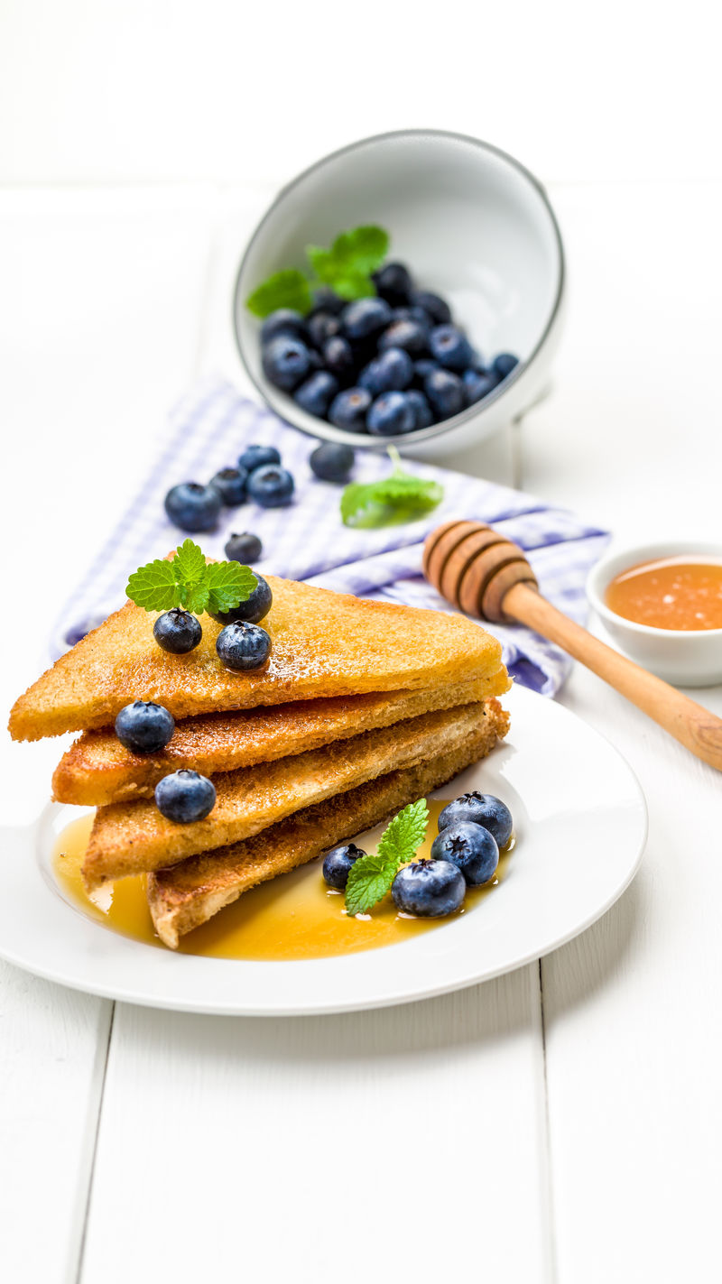 法式吐司，蓝莓甜早餐
