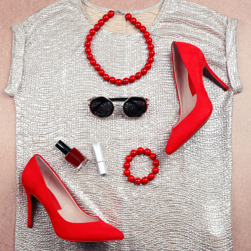 时尚女装及配饰