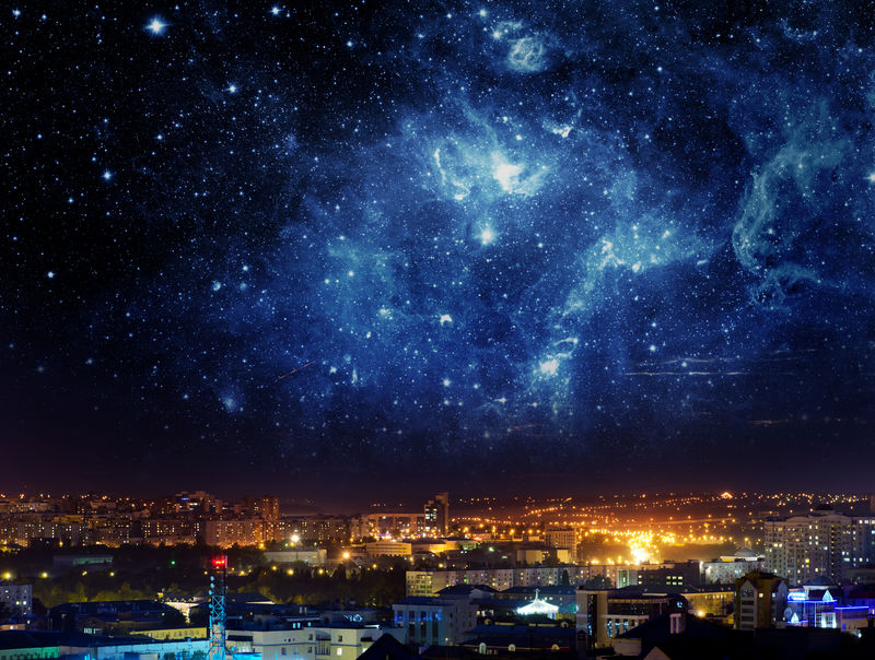 夜空中星罗棋布的城市景观-这张图片的元素由美国宇航局提供