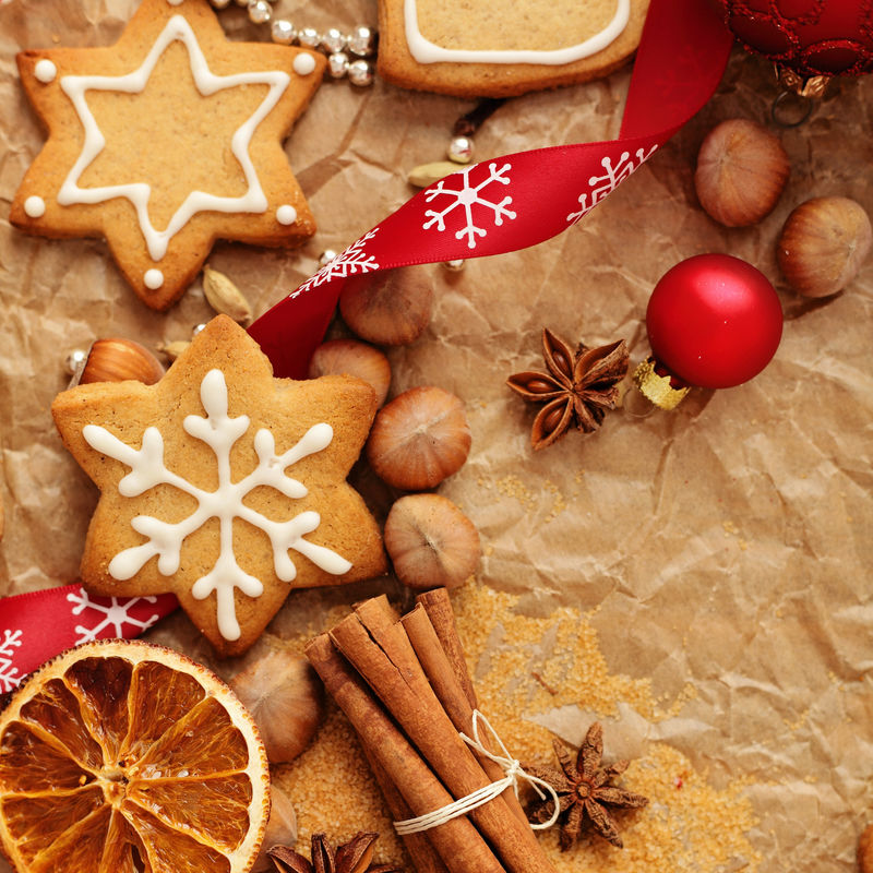 圣诞烘焙配料-圣诞姜饼曲奇、香料、坚果和水果