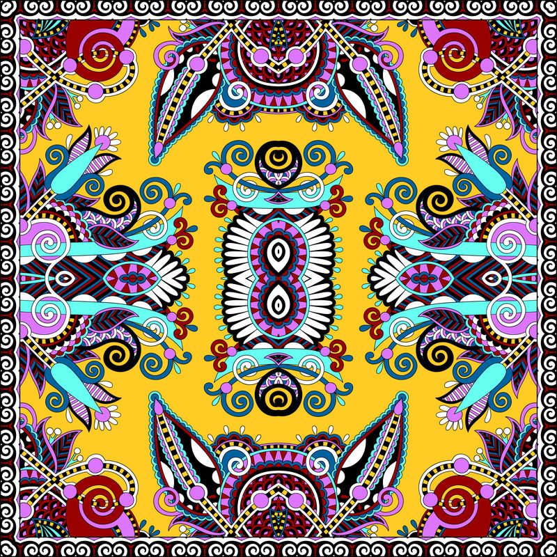 传统的装饰花佩斯利大手帕。方形装饰