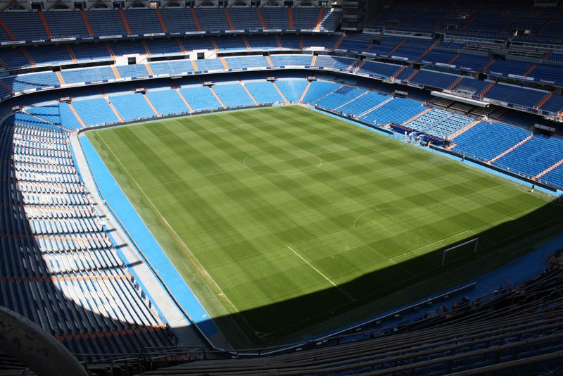 马德里-西班牙-2018年5月11日：西班牙马德里皇家马德里主场体育场圣地亚哥伯纳乌景观