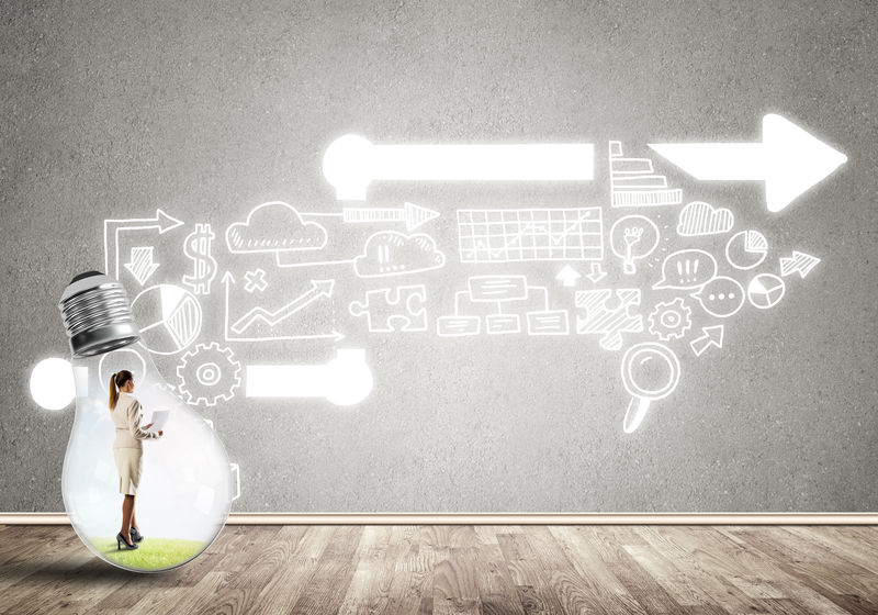 困在灯泡里的女商人