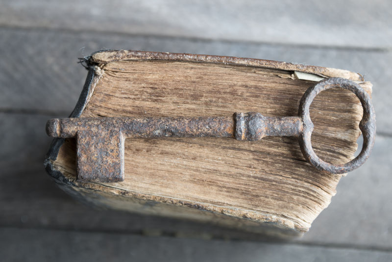 旧钥匙与旧书