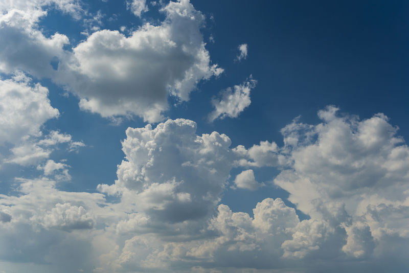 微云背景的蓝天素材 高清图片 摄影照片 寻图免费打包下载