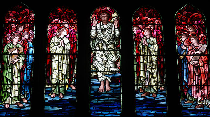 教堂彩窗耶稣图片