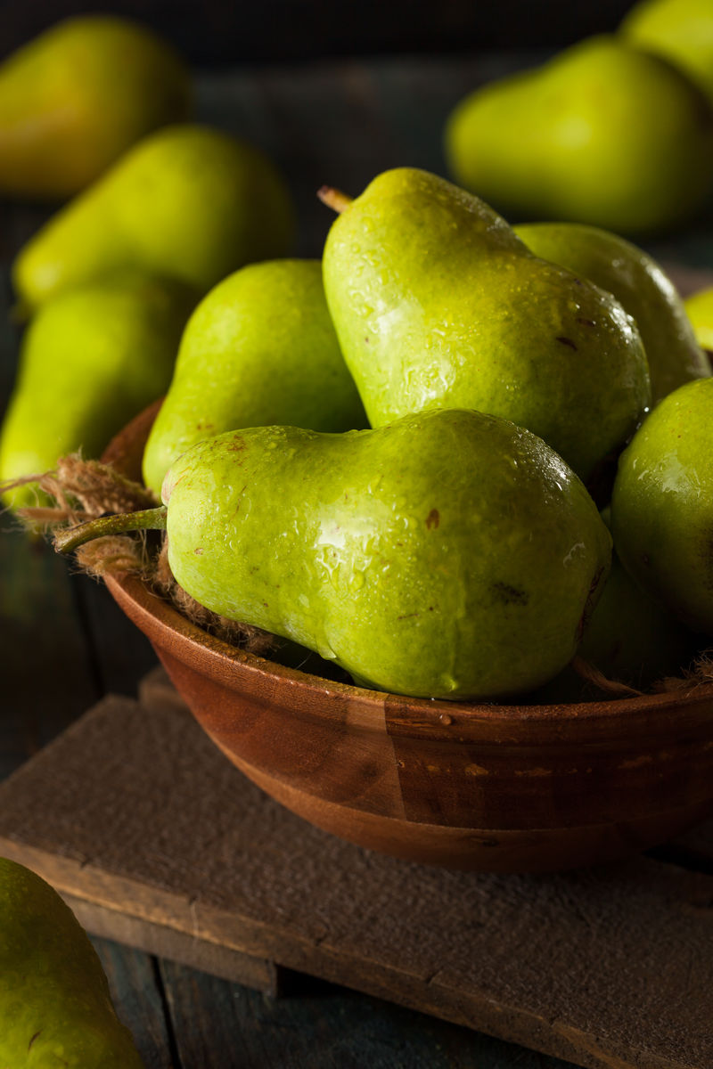 绿色有机芭特莱特梨