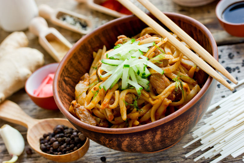 麻辣姜汁猪肉炒乌冬