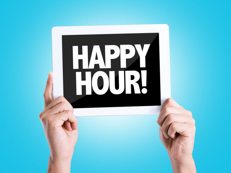 带有蓝色背景文字欢乐时光的平板电脑