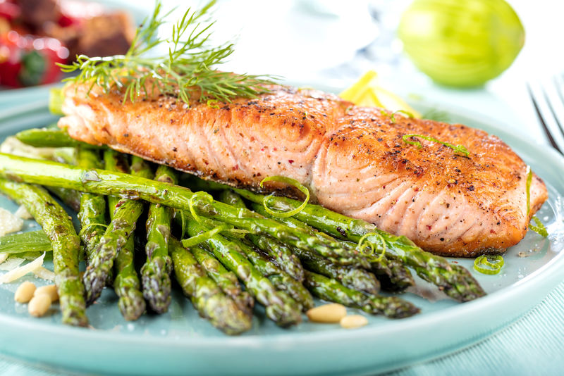 烤三文鱼芦笋