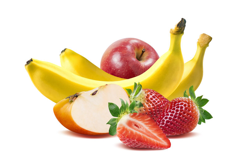 白色背景下分离的香蕉、苹果和草莓3
