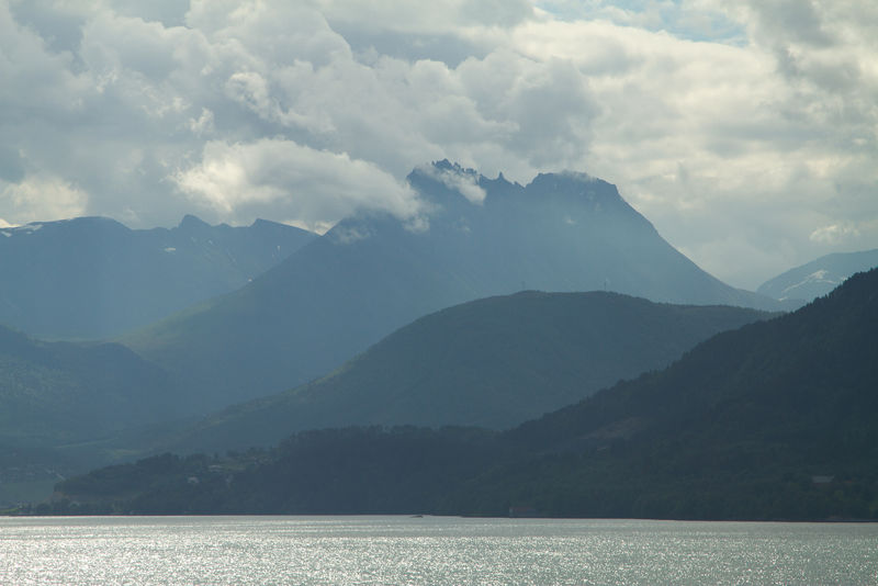 挪威北部峡湾。