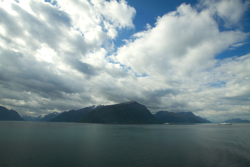 挪威北部峡湾。