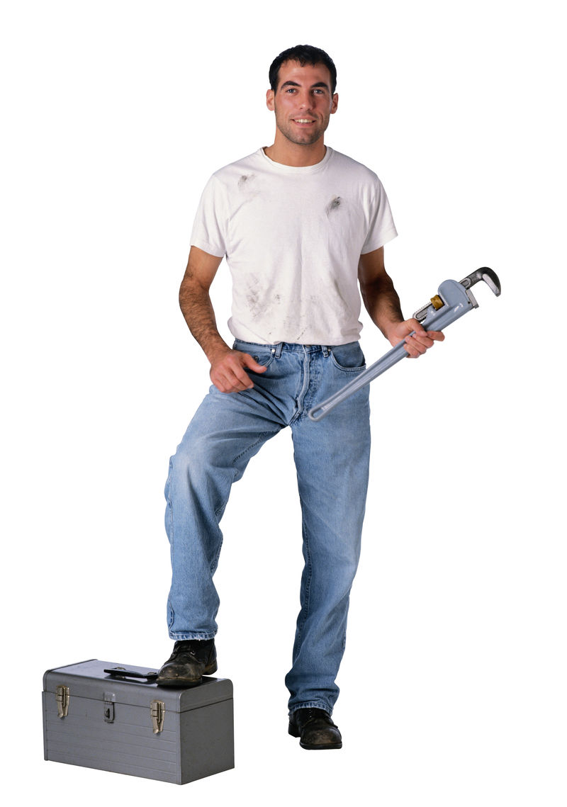 双腿交叉的工匠