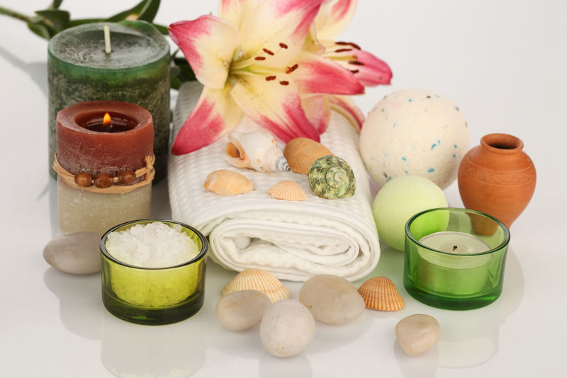 芳香疗法概念-蜡烛-放松的有机疗法