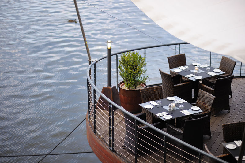 时尚户外咖啡馆