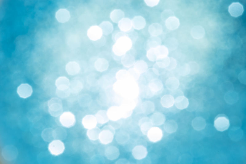 抽象的圣诞波克散焦金银灯