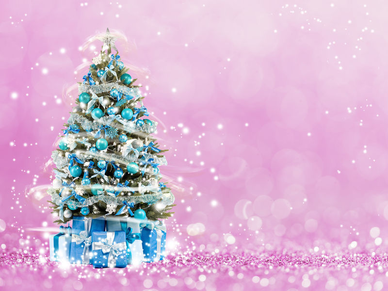 圣诞树从圣诞灯(玩光)。