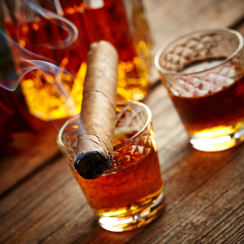 雪茄威士忌头像图片
